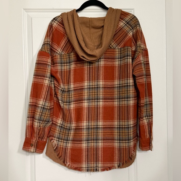 Newin Rust Orange Plaid Hooded Shacket with Frayed Hem in Size - Picture 3 of 4